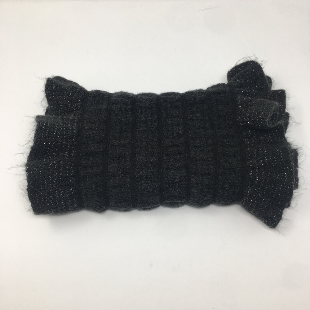 Collection XIIX | Infinity Scarf - Picture 2 of 3
